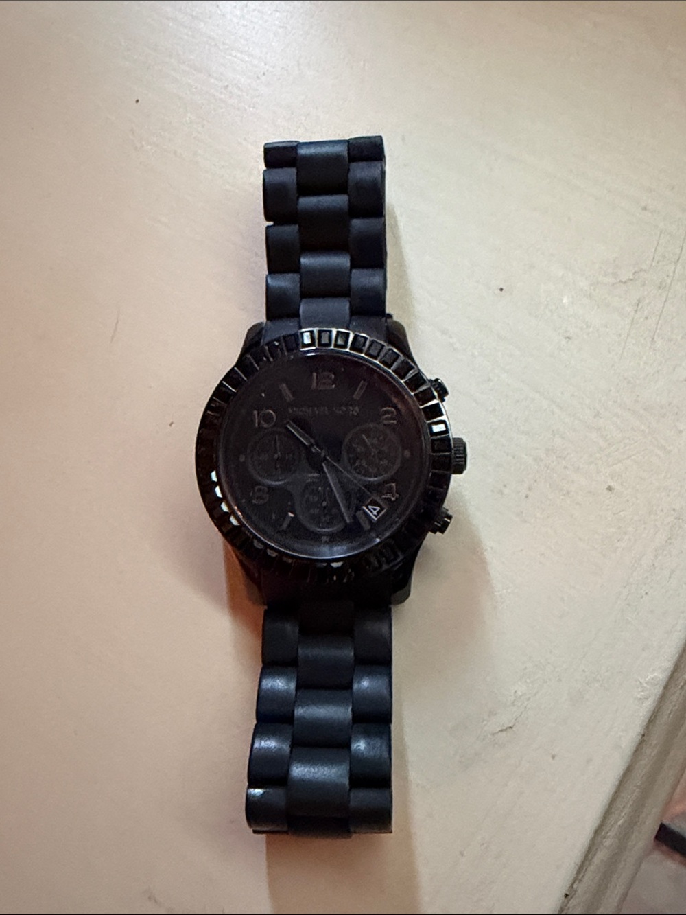 Michael Kors All-Black Chronograph Watch with Extra Links MK5512 - Picture 5 of 6